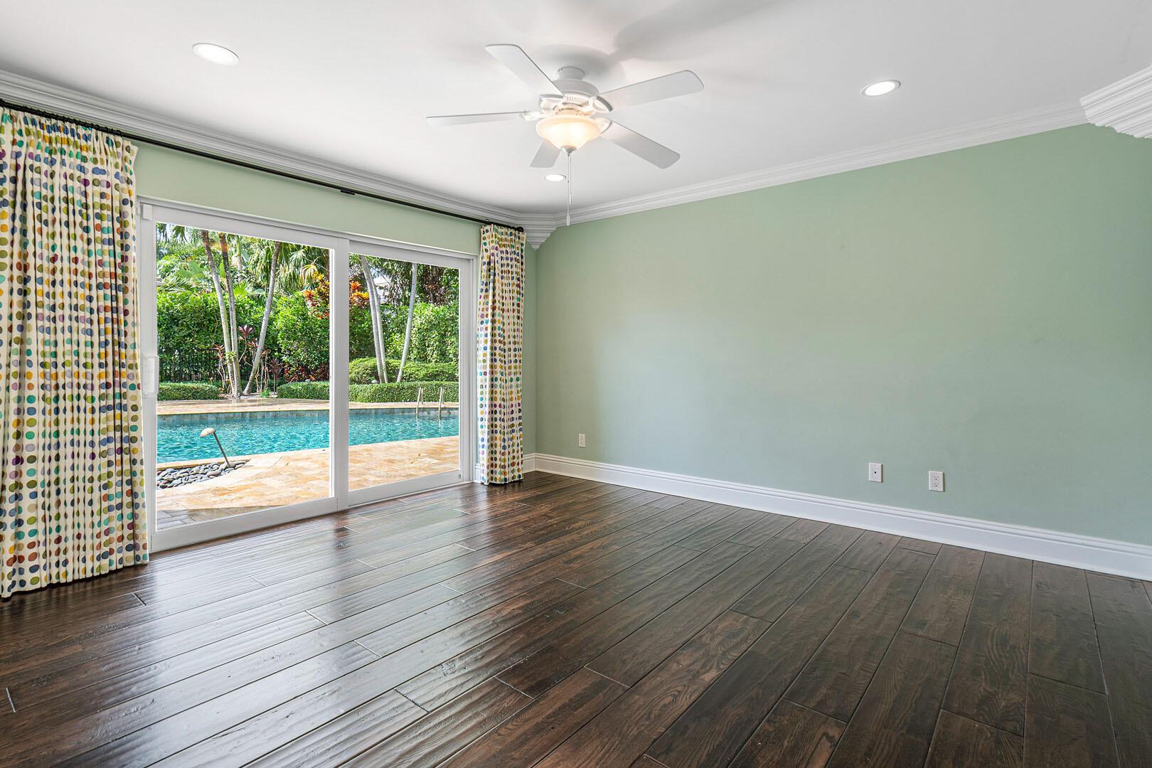 ROYAL PALM YACHT & COUNTR - Residential