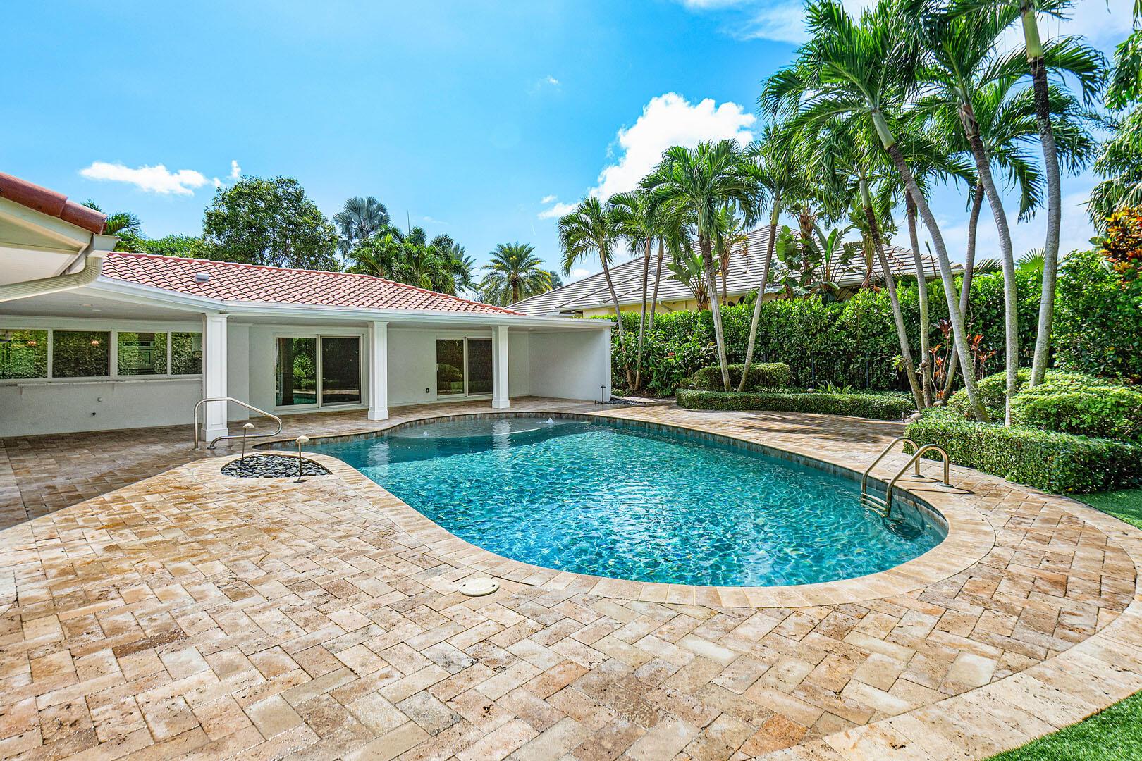 ROYAL PALM YACHT & COUNTR - Residential