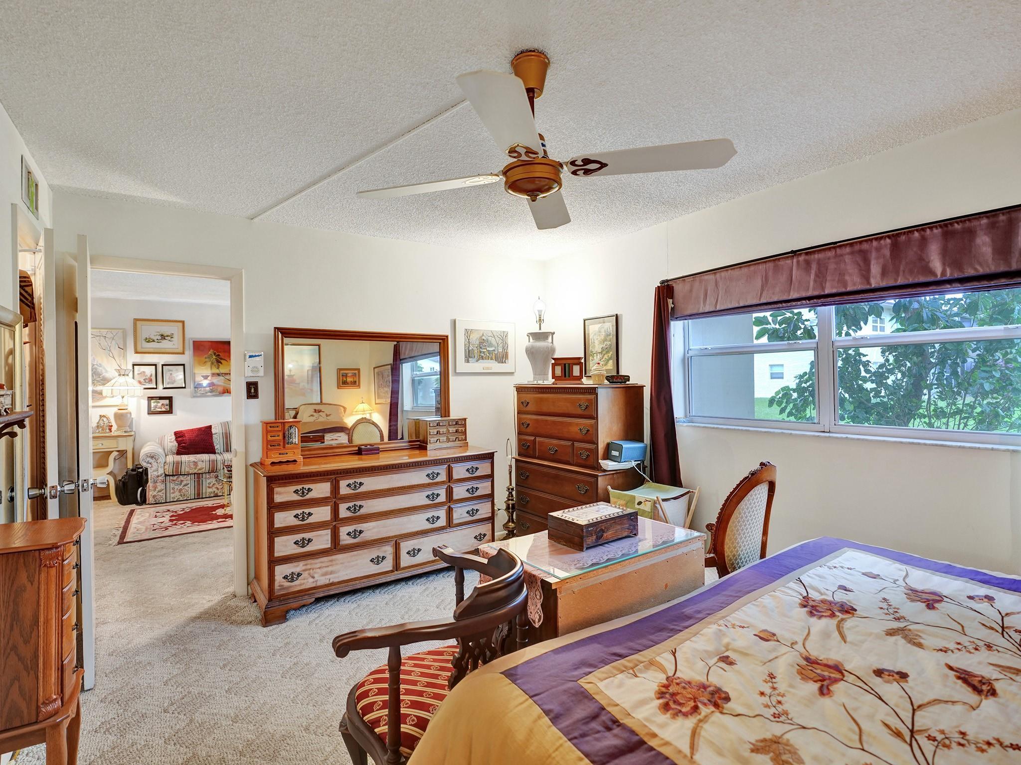 ORIOLE GARDENS TWO - Residential