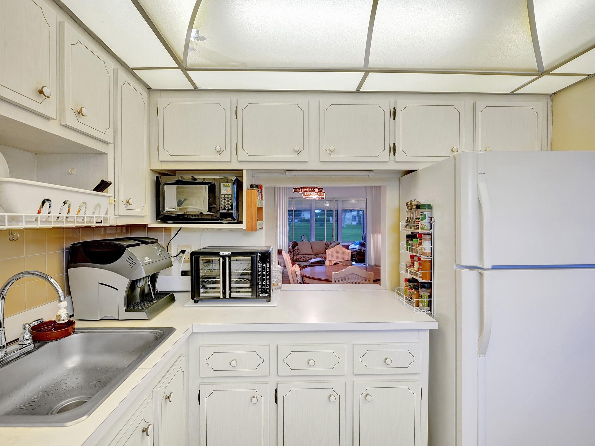 ORIOLE GARDENS TWO - Residential