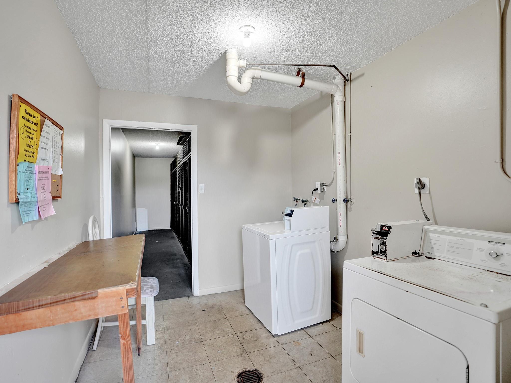 ORIOLE GARDENS TWO - Residential