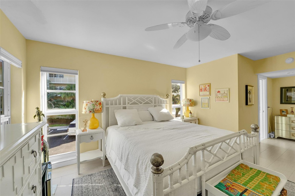 PALM- AIRE AT CORAL KEY - Residential