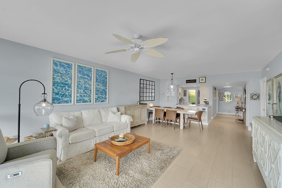 PALM- AIRE AT CORAL KEY - Residential