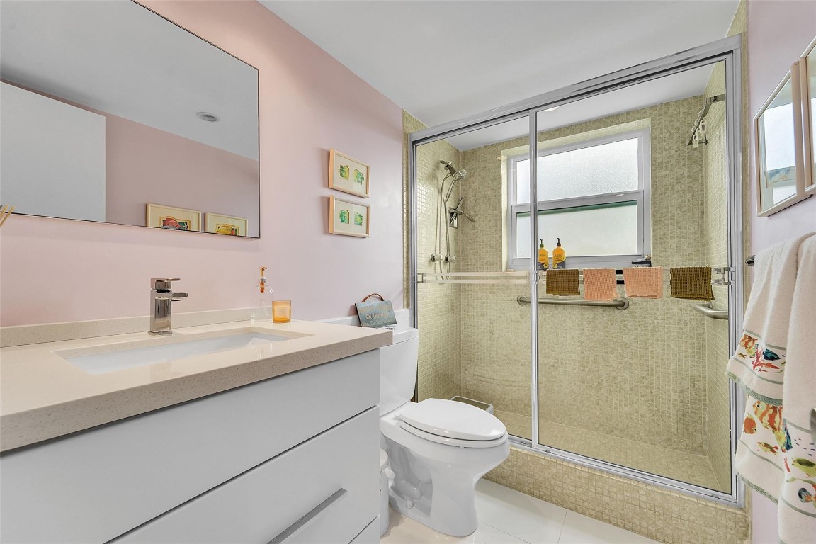 PALM- AIRE AT CORAL KEY - Residential