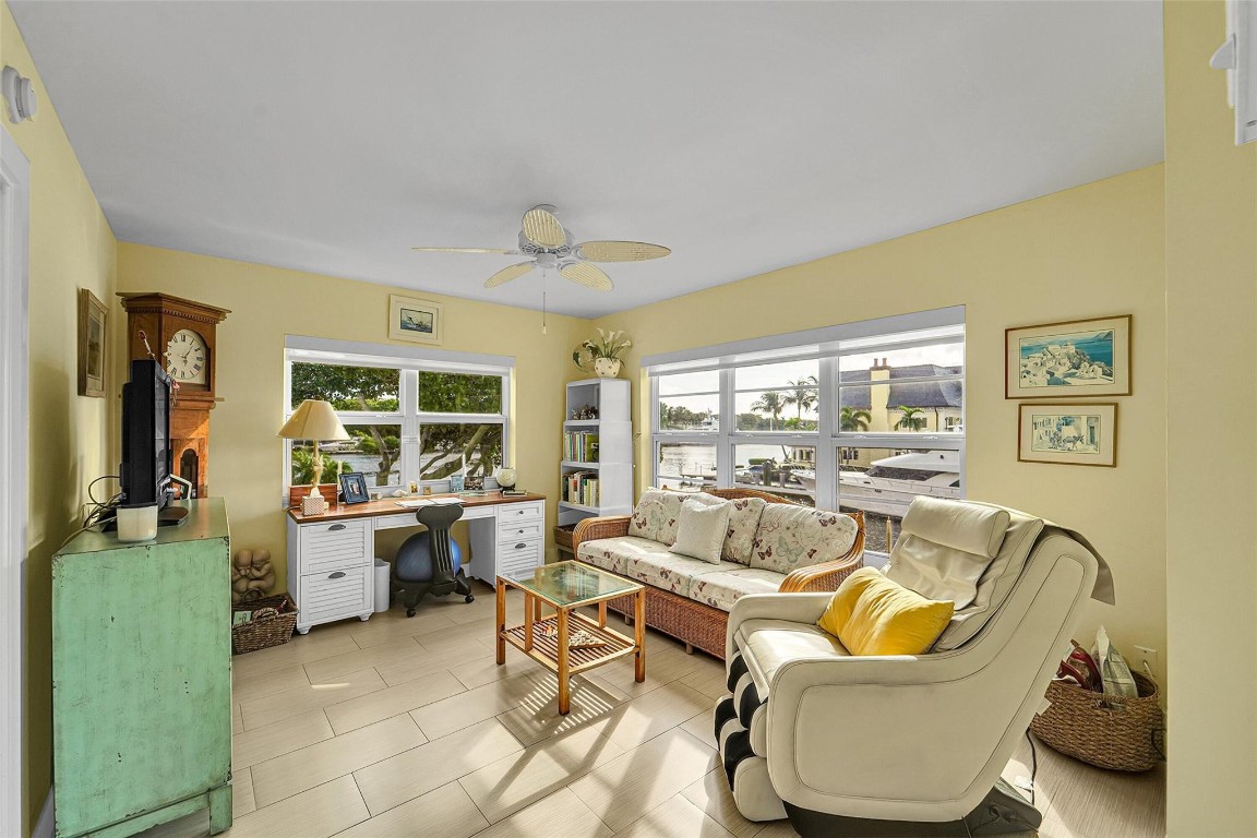 PALM- AIRE AT CORAL KEY - Residential