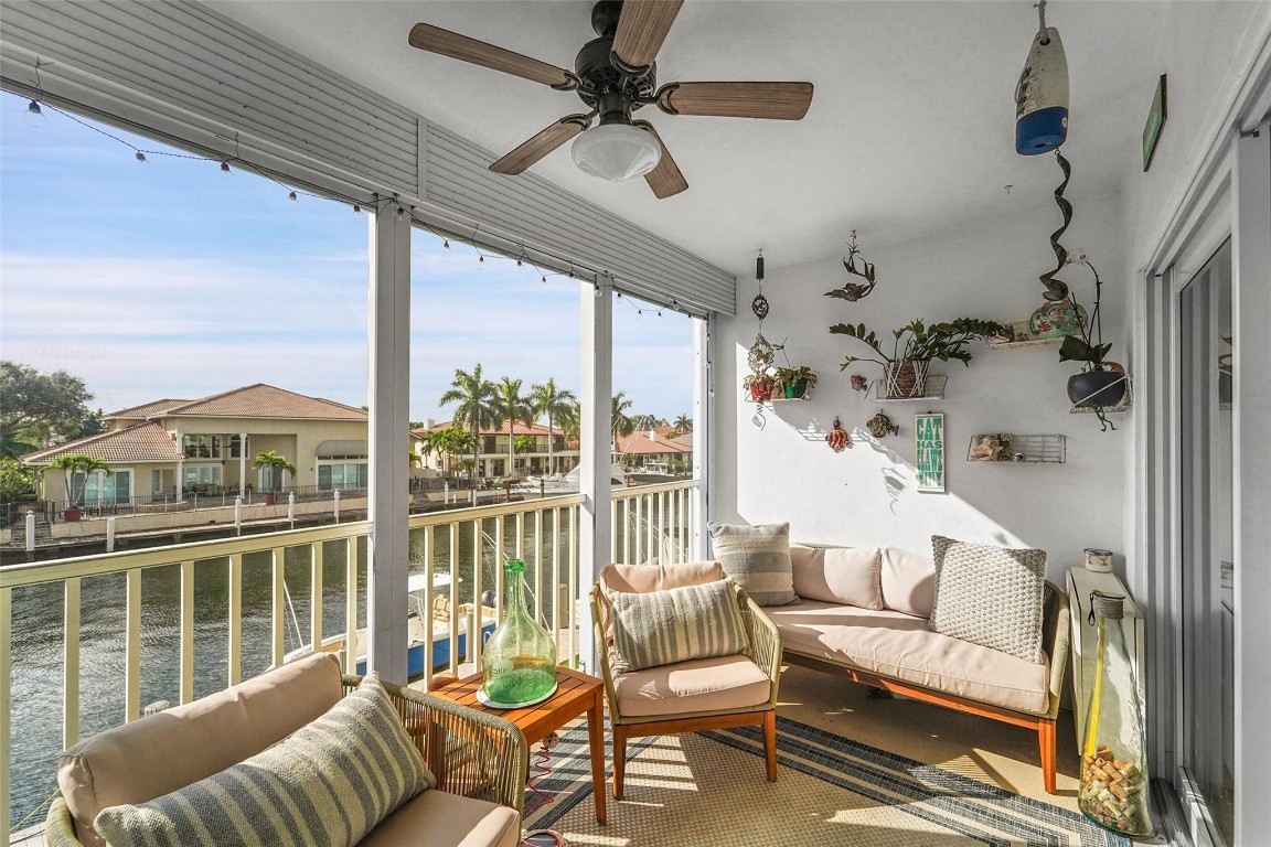 PALM- AIRE AT CORAL KEY - Residential