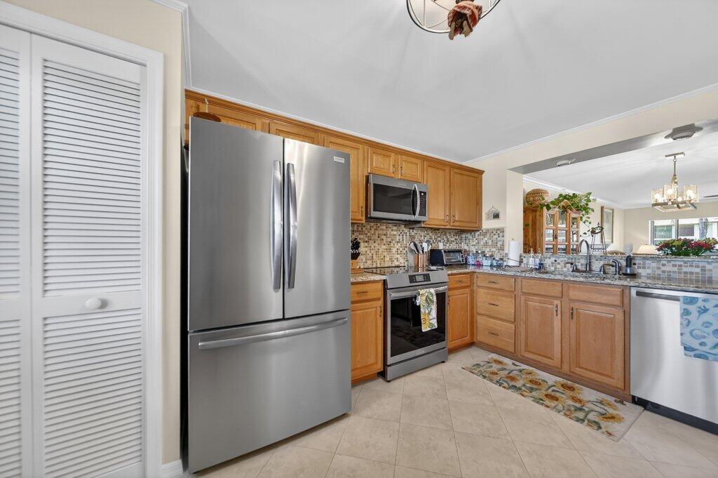 ST LUCIE CLUB AND APARTMENT HOMES CONDO - Residential