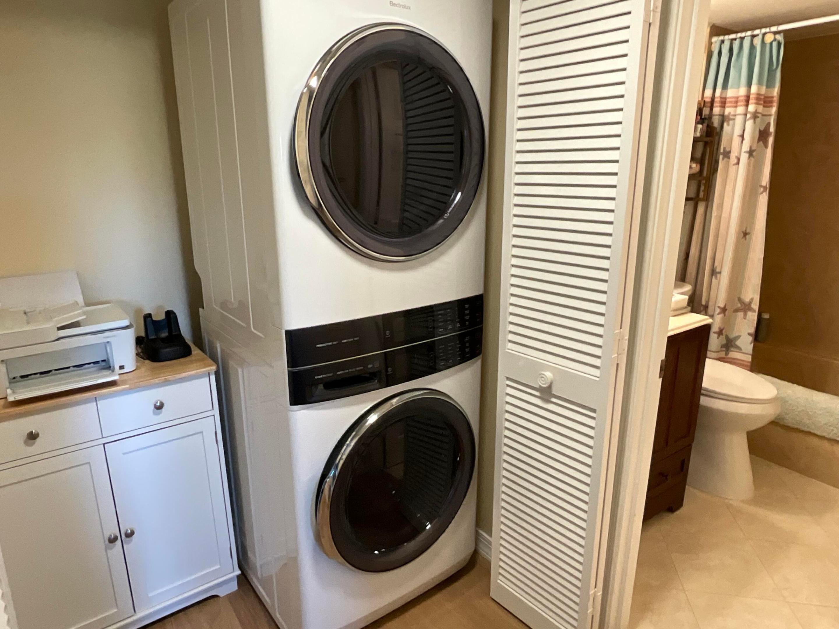 ST LUCIE CLUB AND APARTMENT HOMES CONDO - Residential