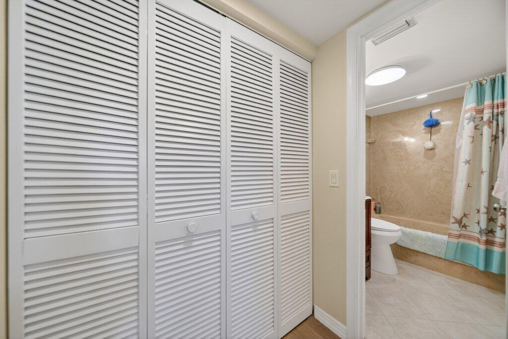 ST LUCIE CLUB AND APARTMENT HOMES CONDO - Residential