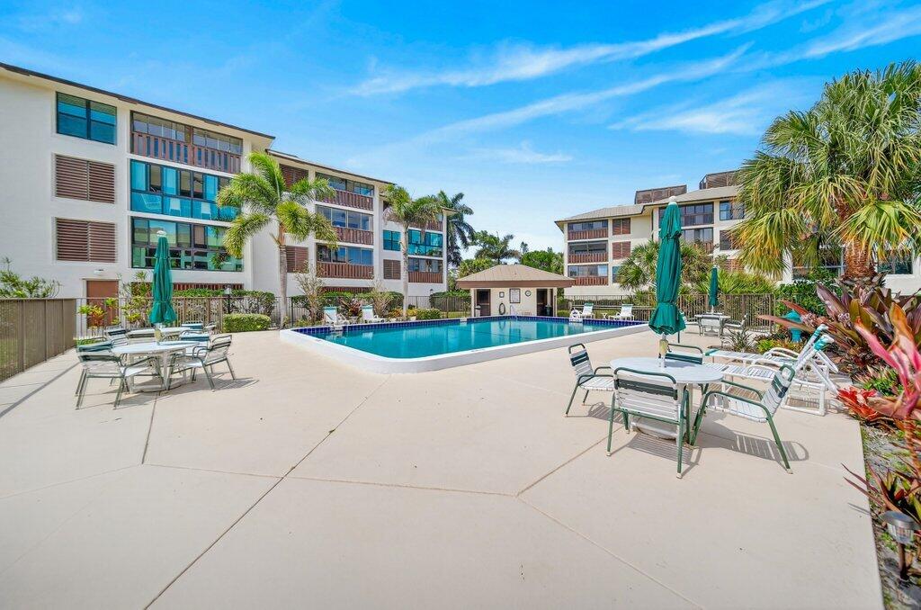 ST LUCIE CLUB AND APARTMENT HOMES CONDO - Residential