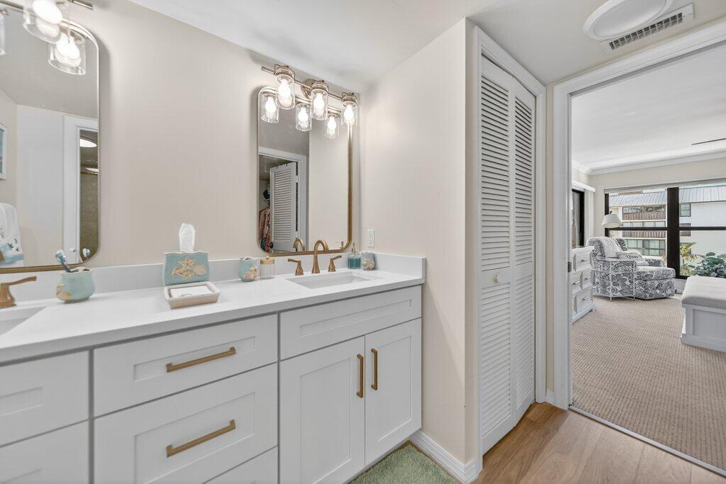 ST LUCIE CLUB AND APARTMENT HOMES CONDO - Residential