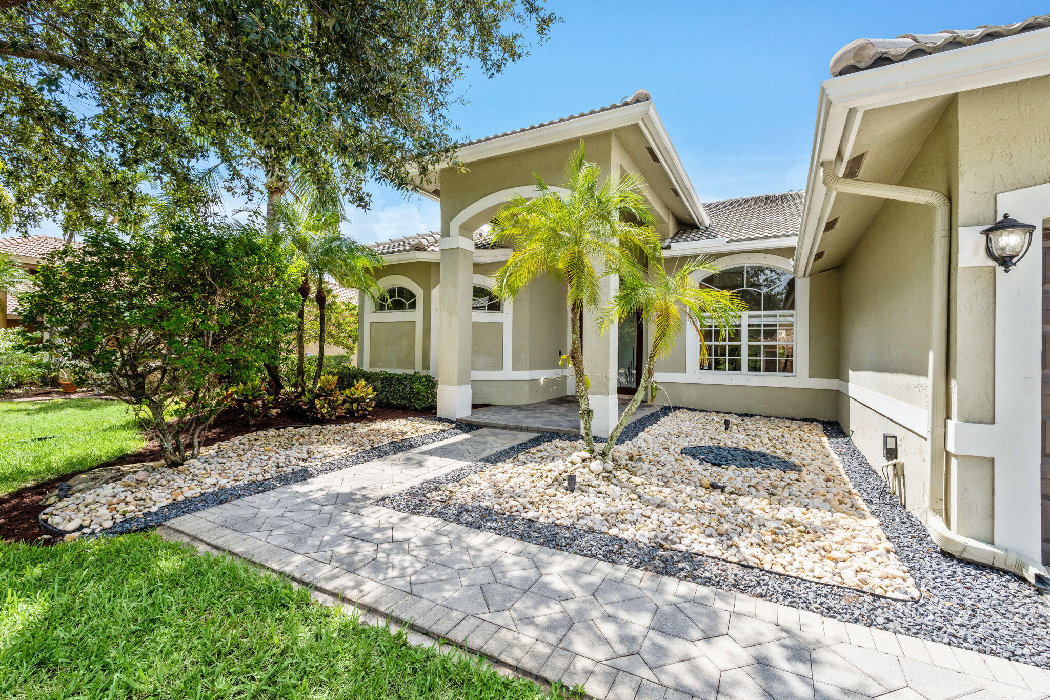 10668 NW 69TH Street