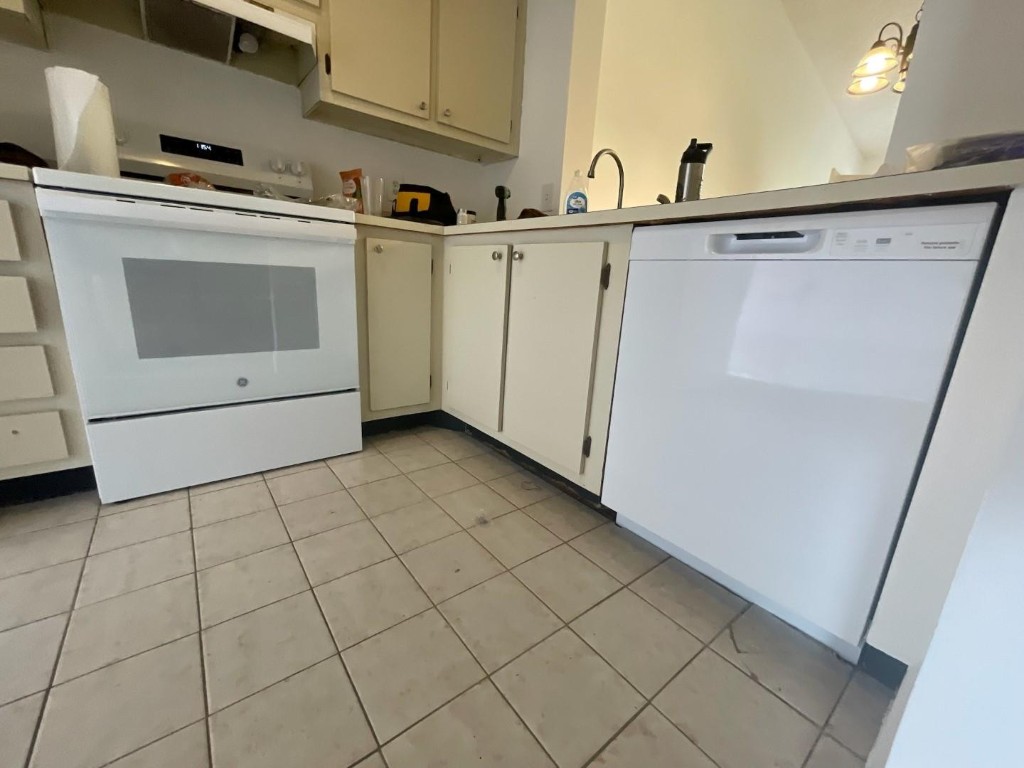 Meadowridge Condo - Residential Lease