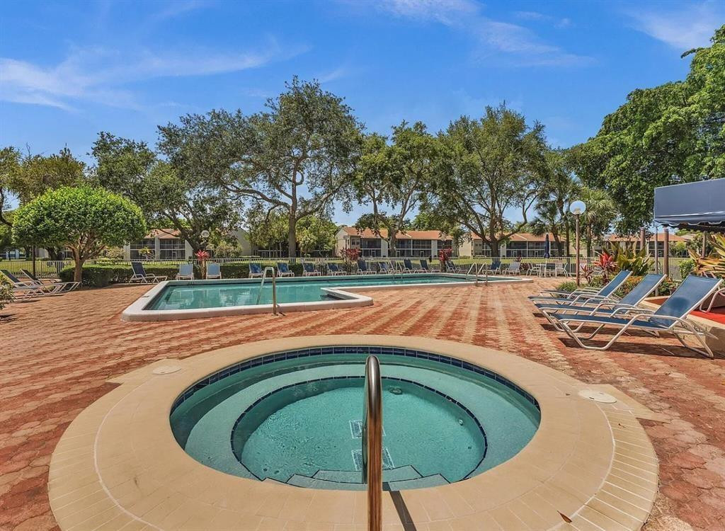 Meadowridge Condo - Residential Lease