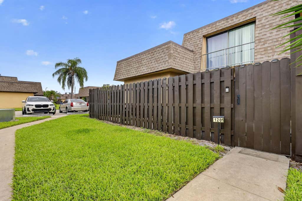 Photo of 1201 WATERVIEW Circle #12a, Palm Springs, FL 33461 (MLS # B26051903)