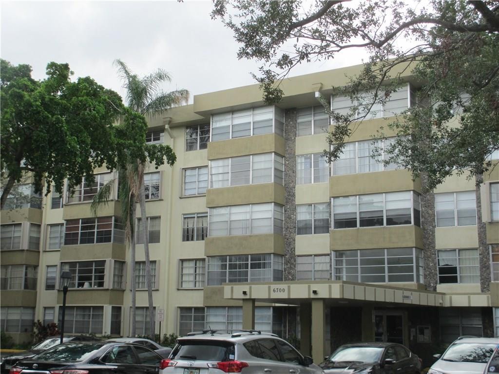 PLANTATION PLACE - Residential