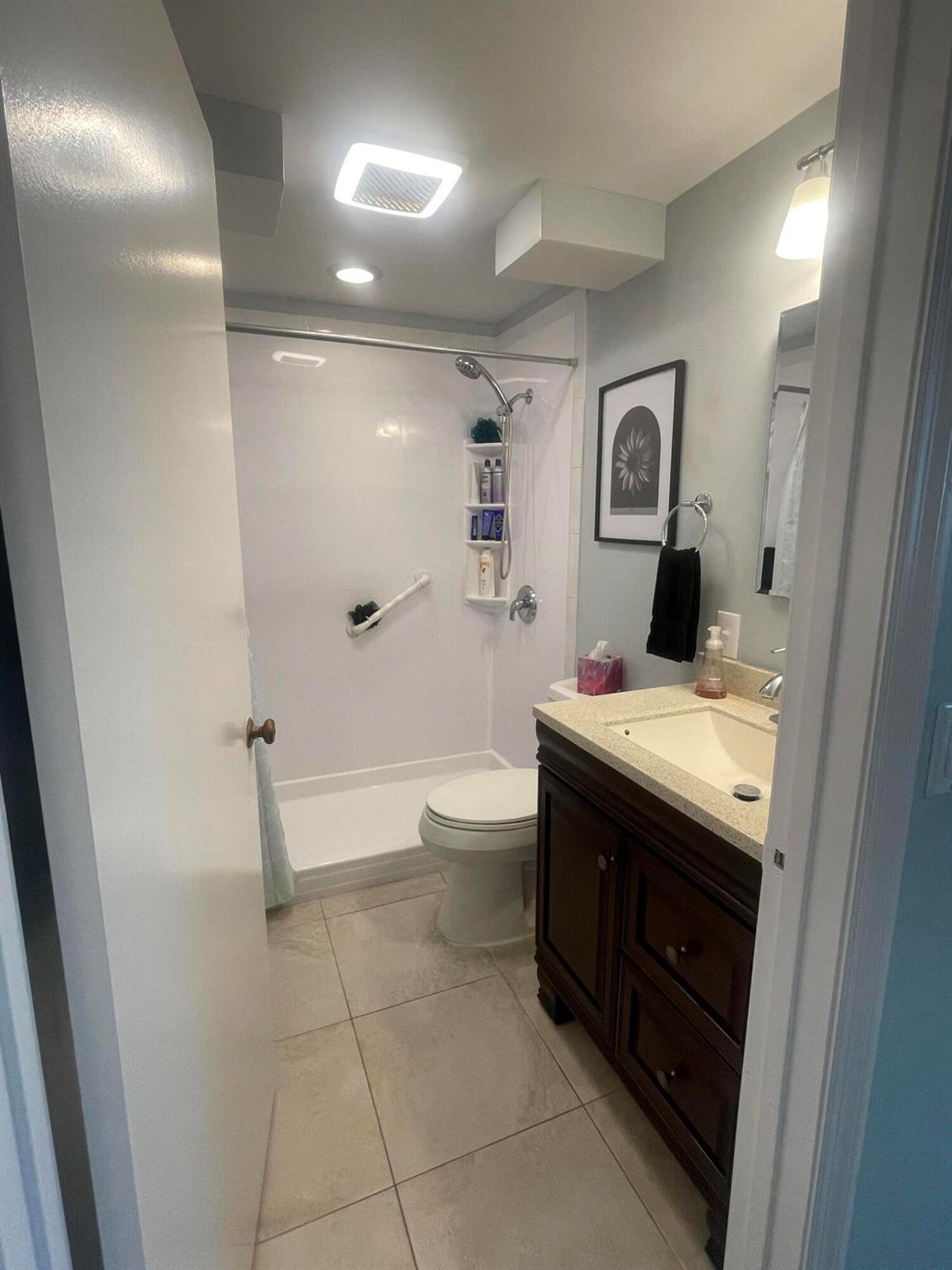 REGAL PALMS EATON CONDO - Residential