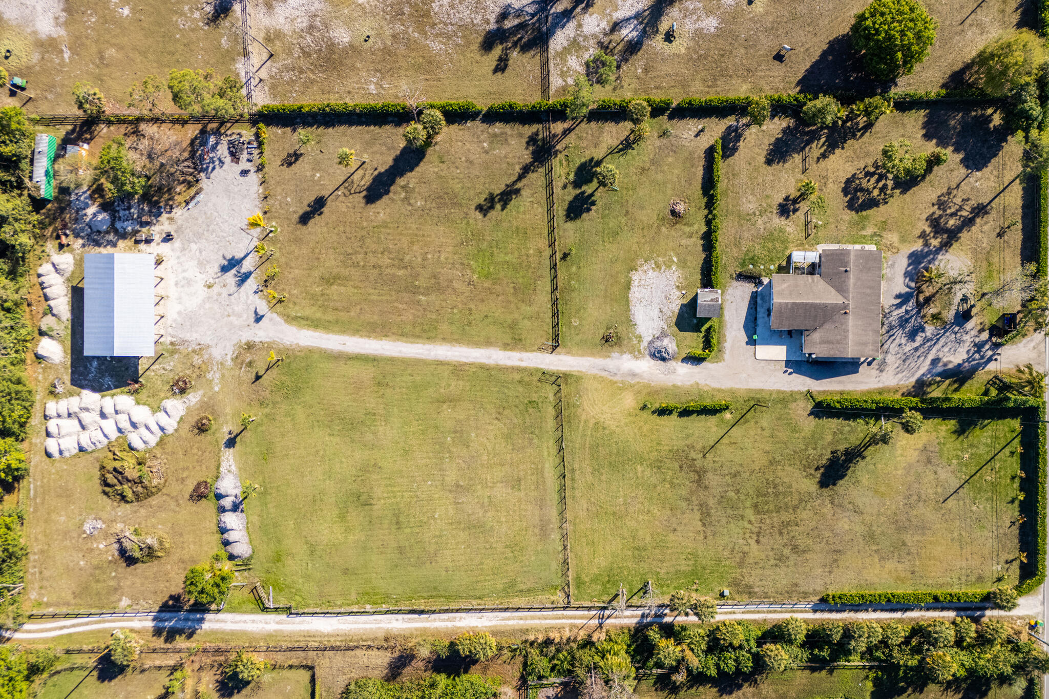 LOXAHATCHEE GROVES - Residential