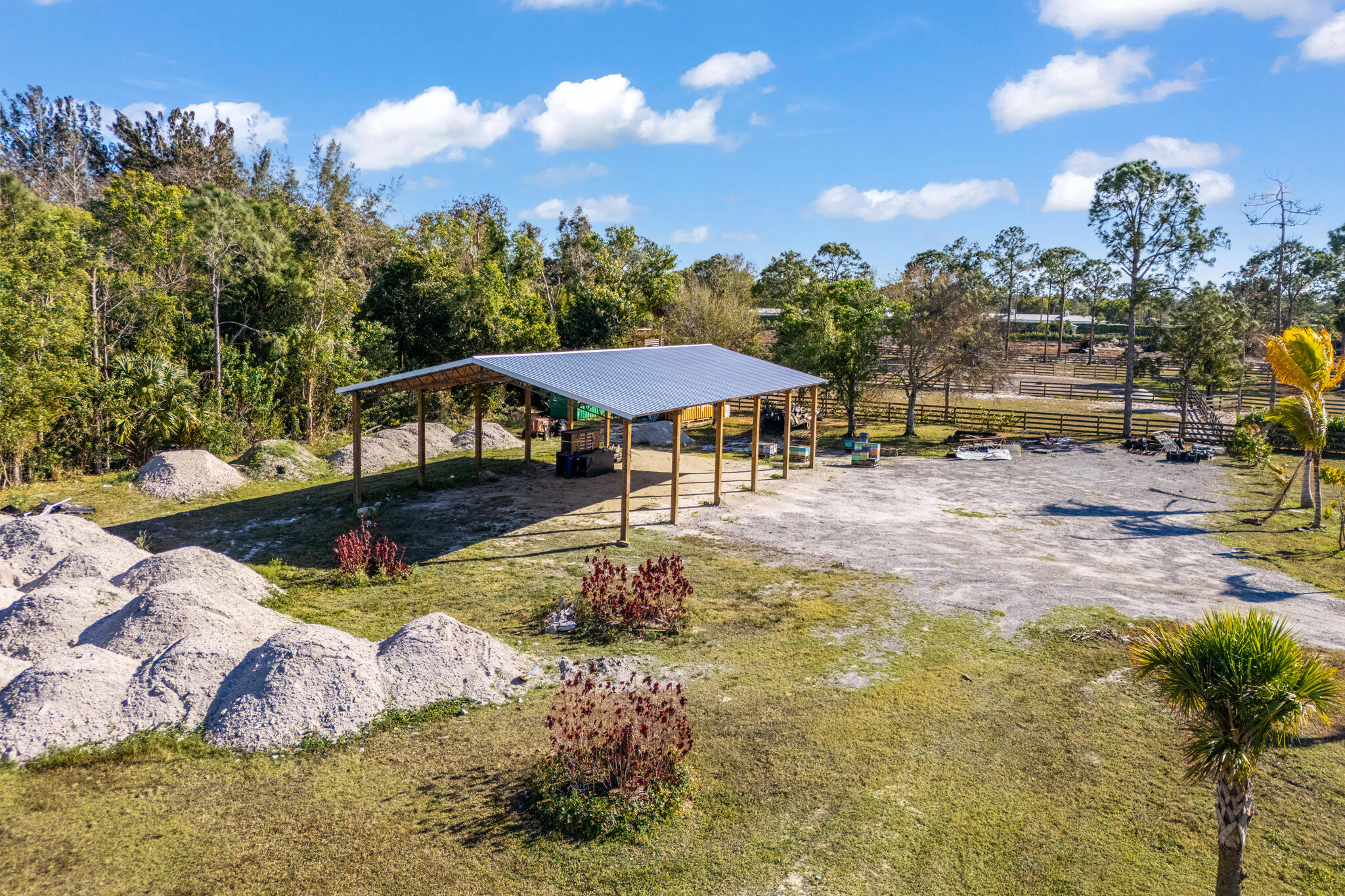 LOXAHATCHEE GROVES - Residential