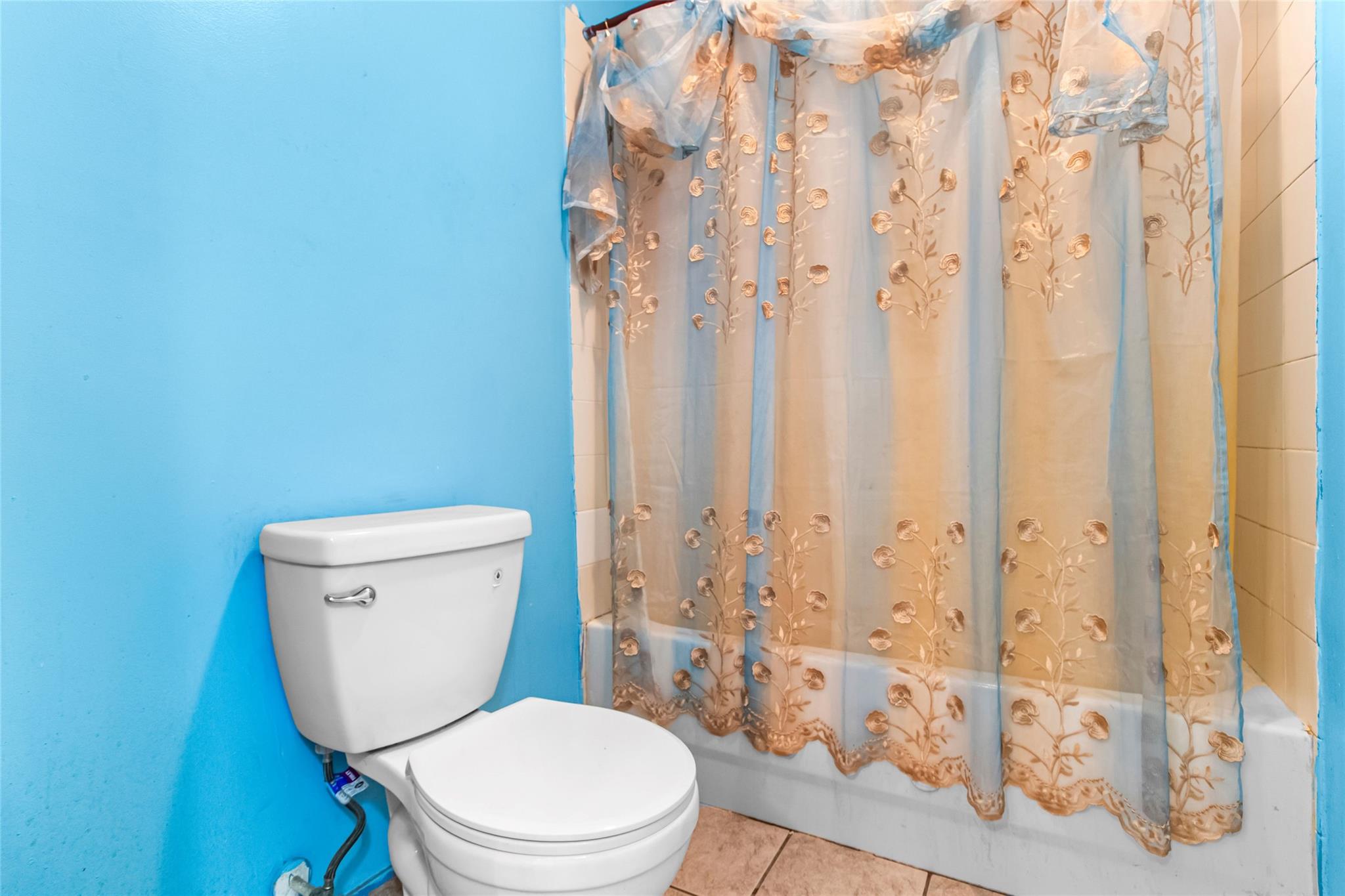 Sport Acres - Residential