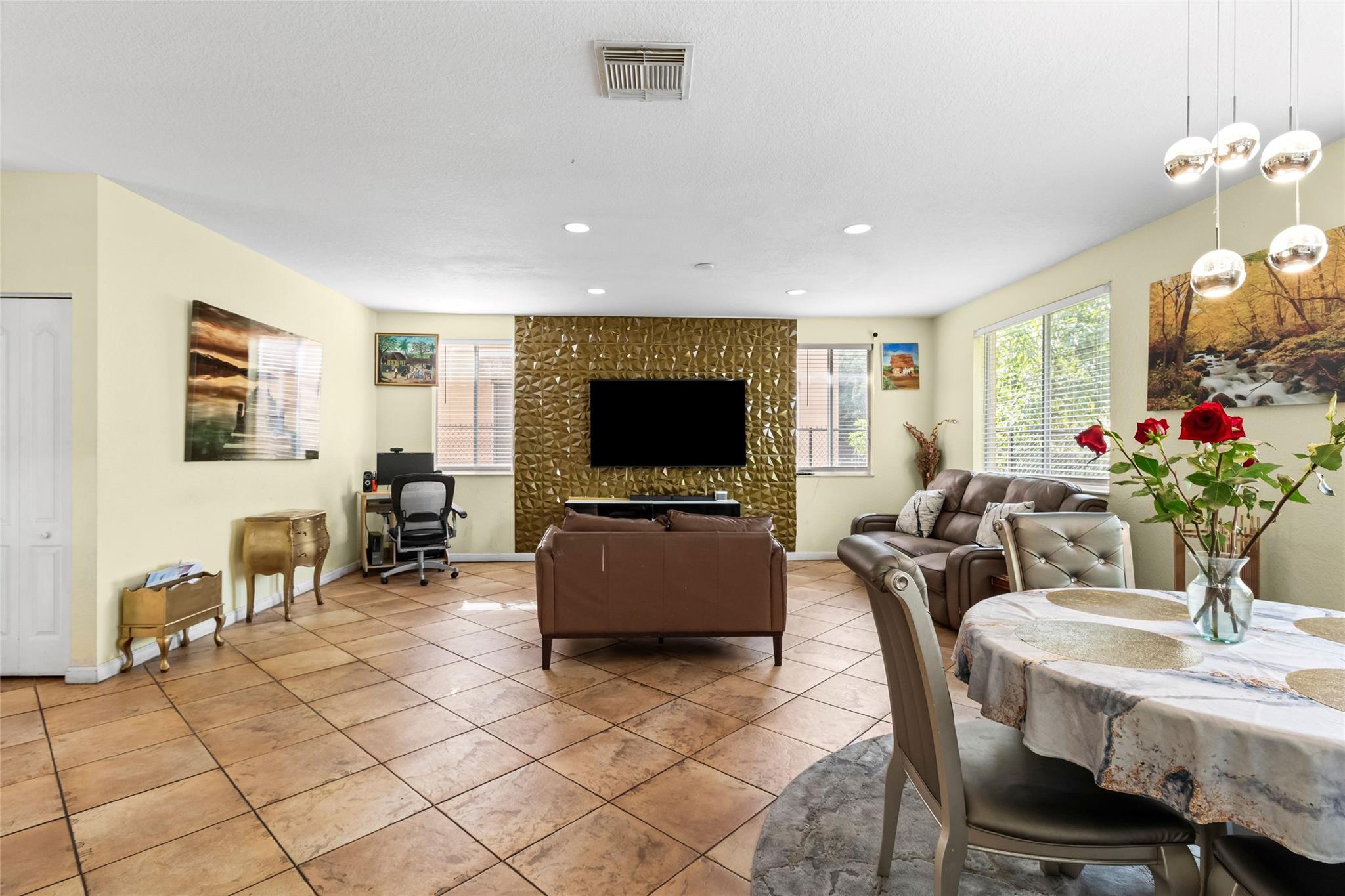 Sport Acres - Residential