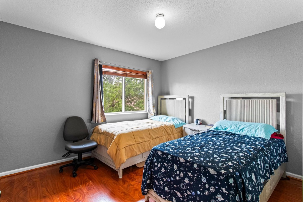 Sport Acres - Residential