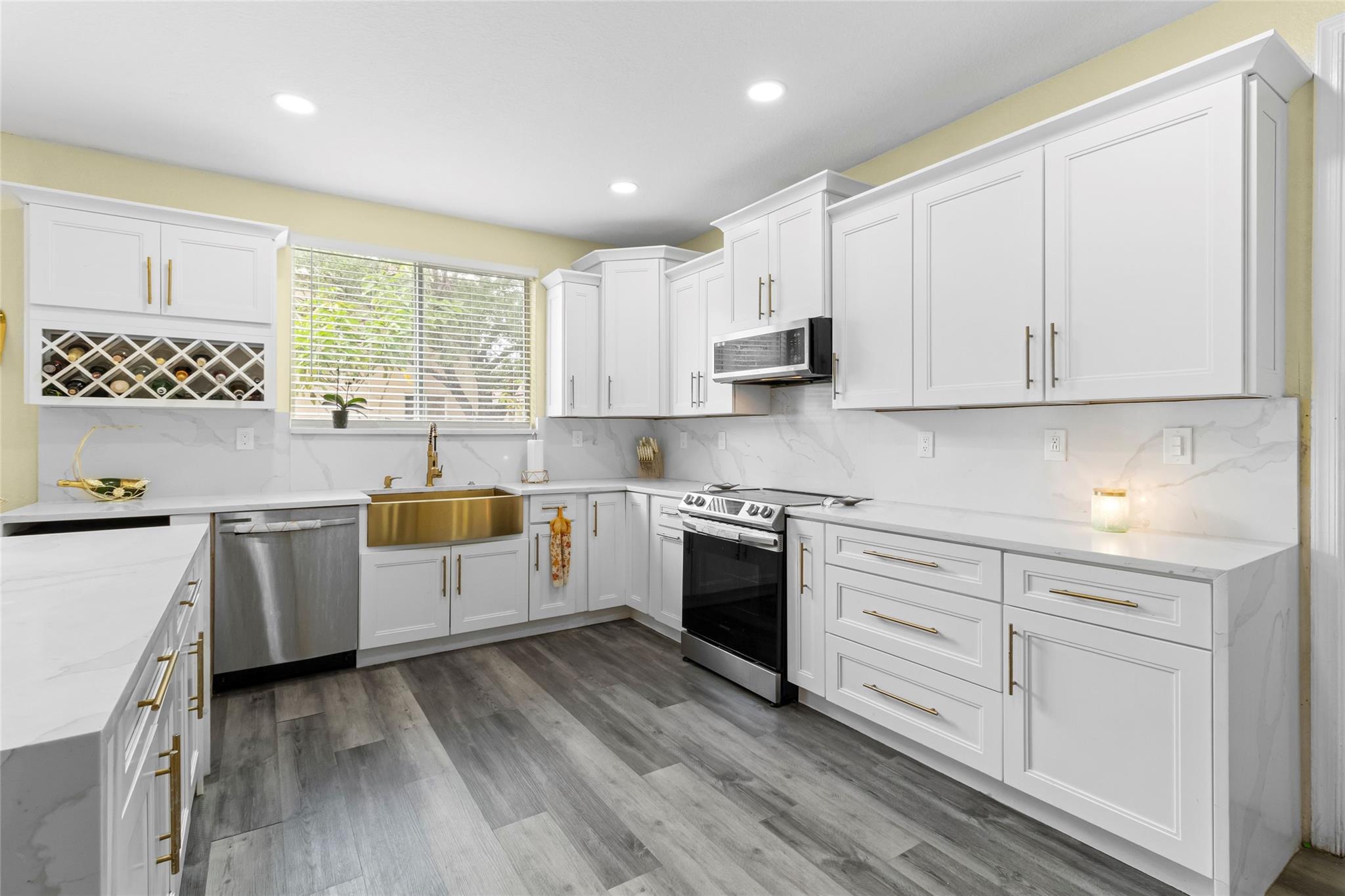 Sport Acres - Residential