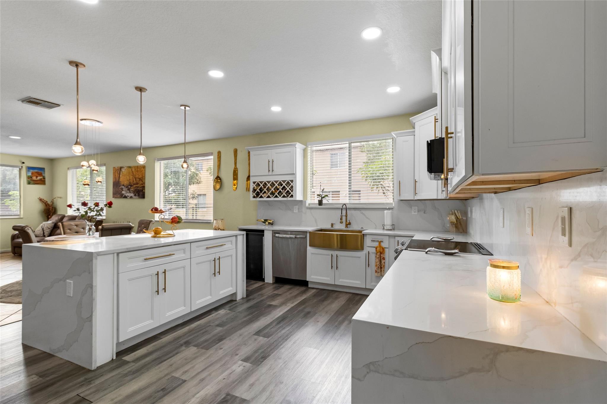 Sport Acres - Residential