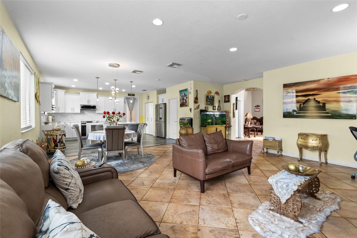 Sport Acres - Residential