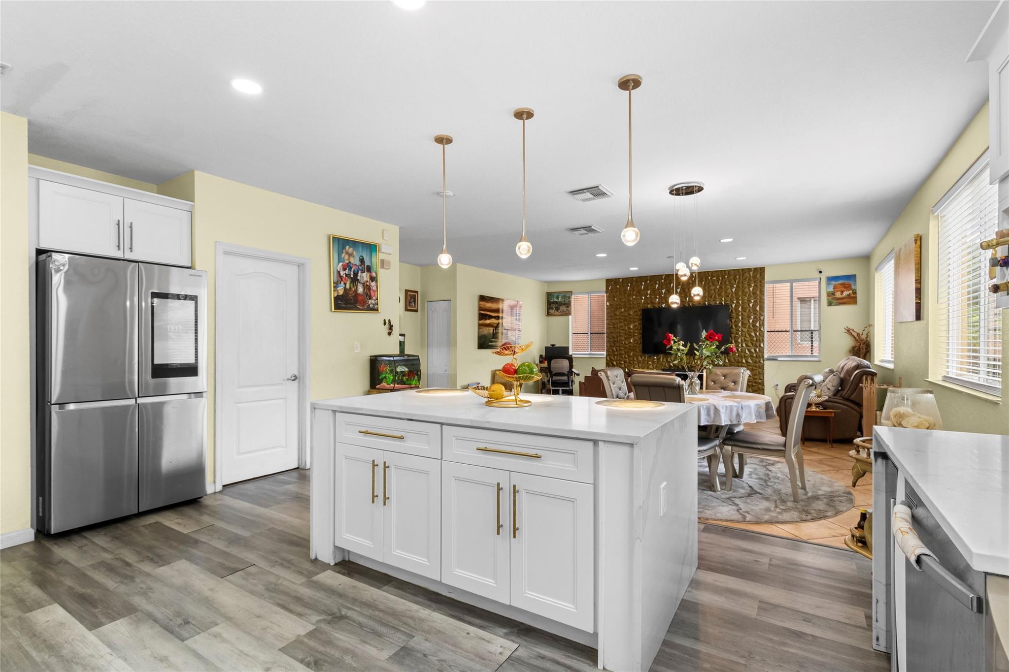 Sport Acres - Residential