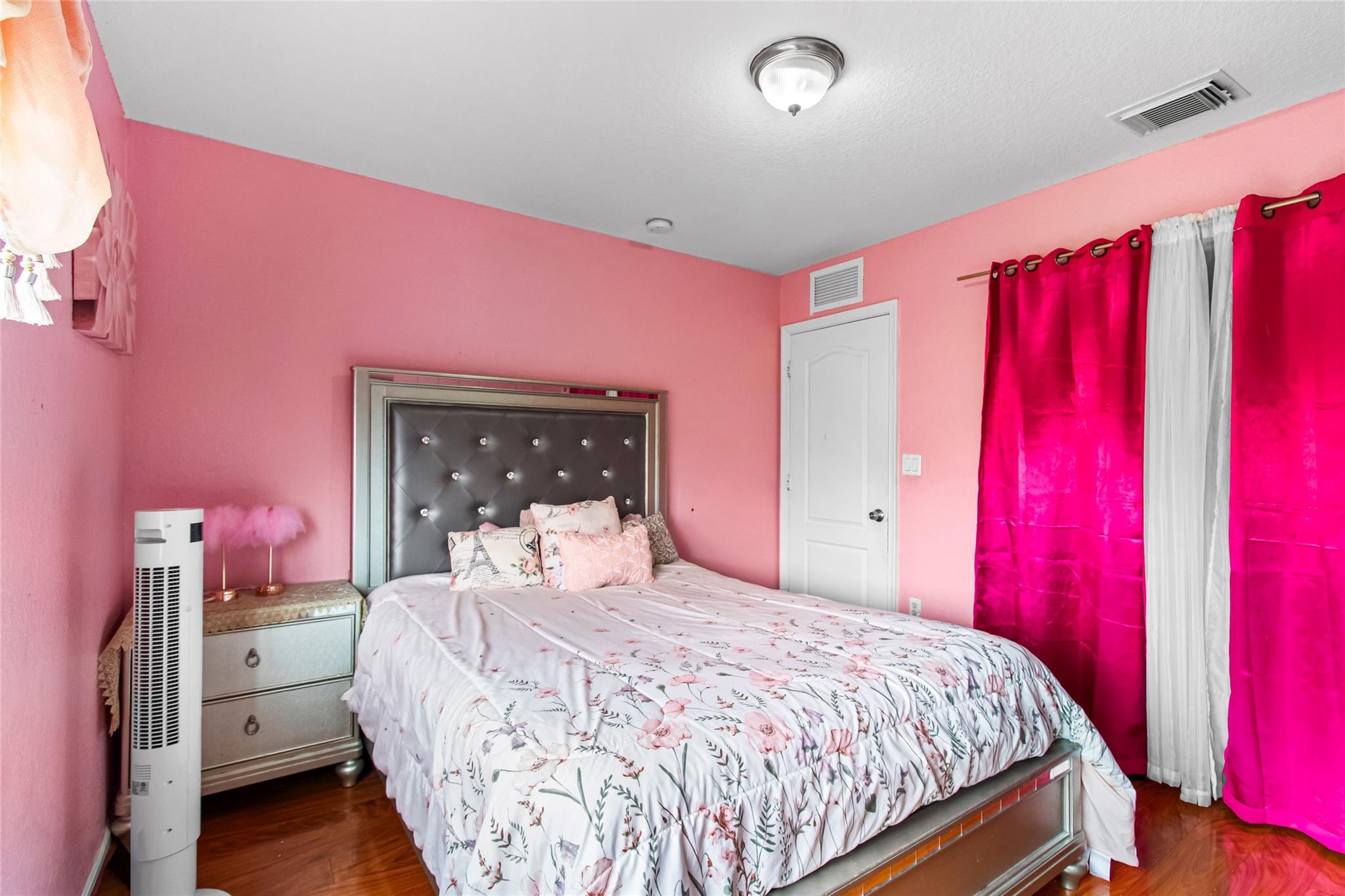 Sport Acres - Residential