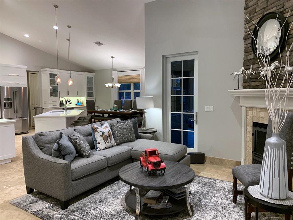 LOXAHATCHEE GROVES - Residential