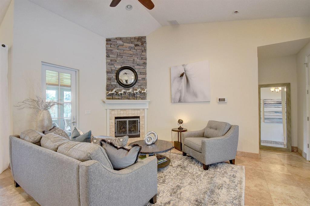 LOXAHATCHEE GROVES - Residential