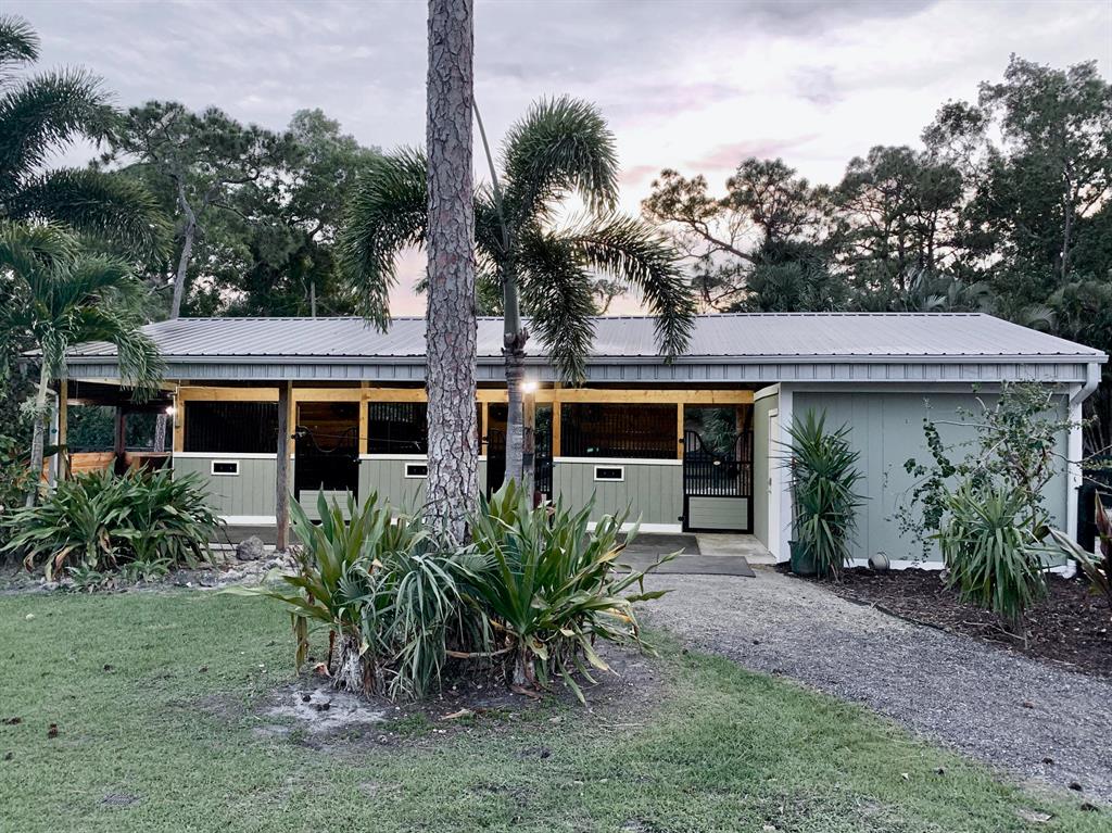 LOXAHATCHEE GROVES - Residential