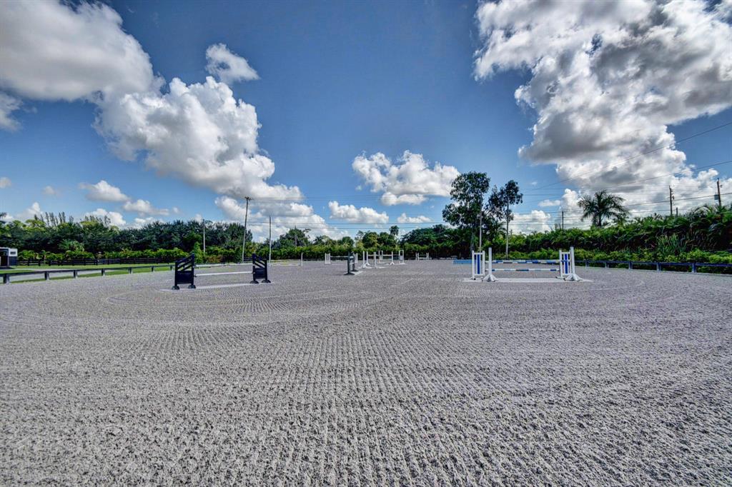 LOXAHATCHEE GROVES - Residential