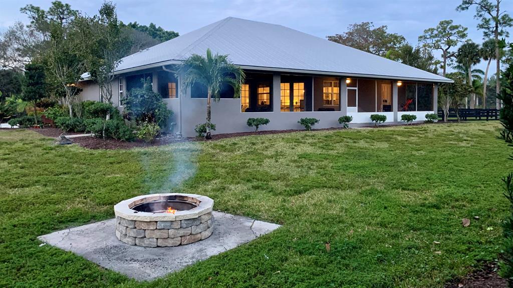 LOXAHATCHEE GROVES - Residential