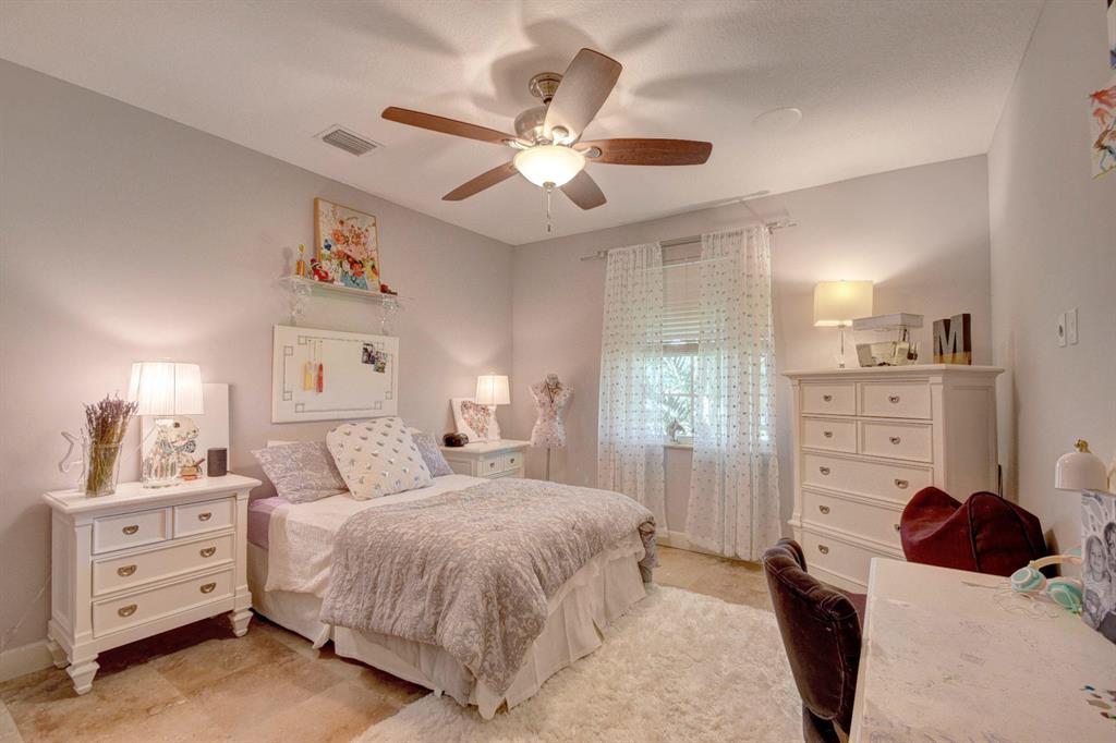 LOXAHATCHEE GROVES - Residential