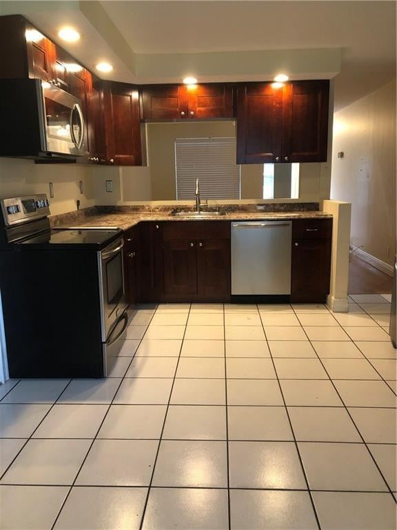 Photo of 1470 NW 93rd Terrace #S, Coral Springs, FL 33071 (MLS # F10453518)