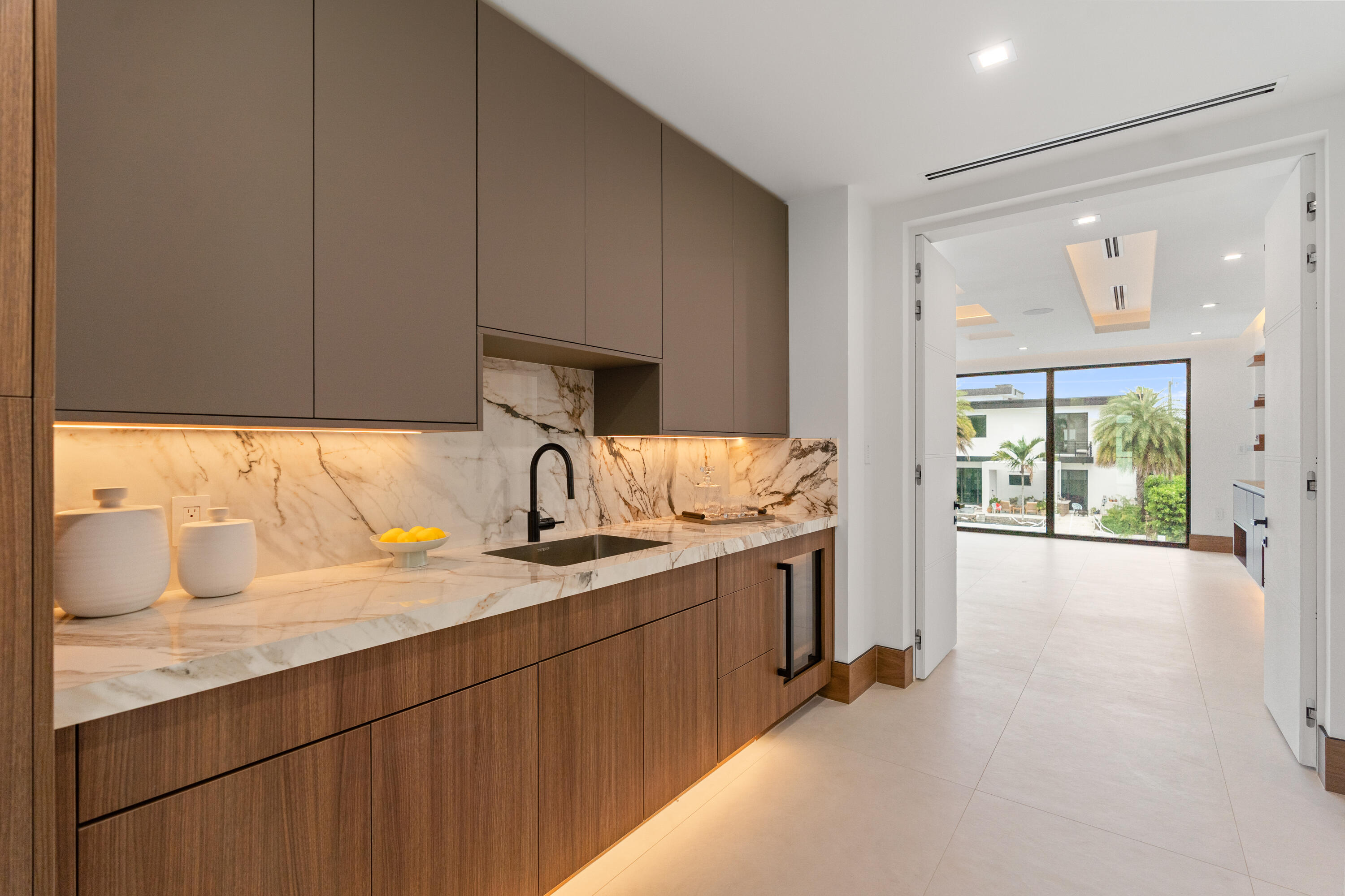 CORAL KEY VILLAS 2ND SEC - Residential