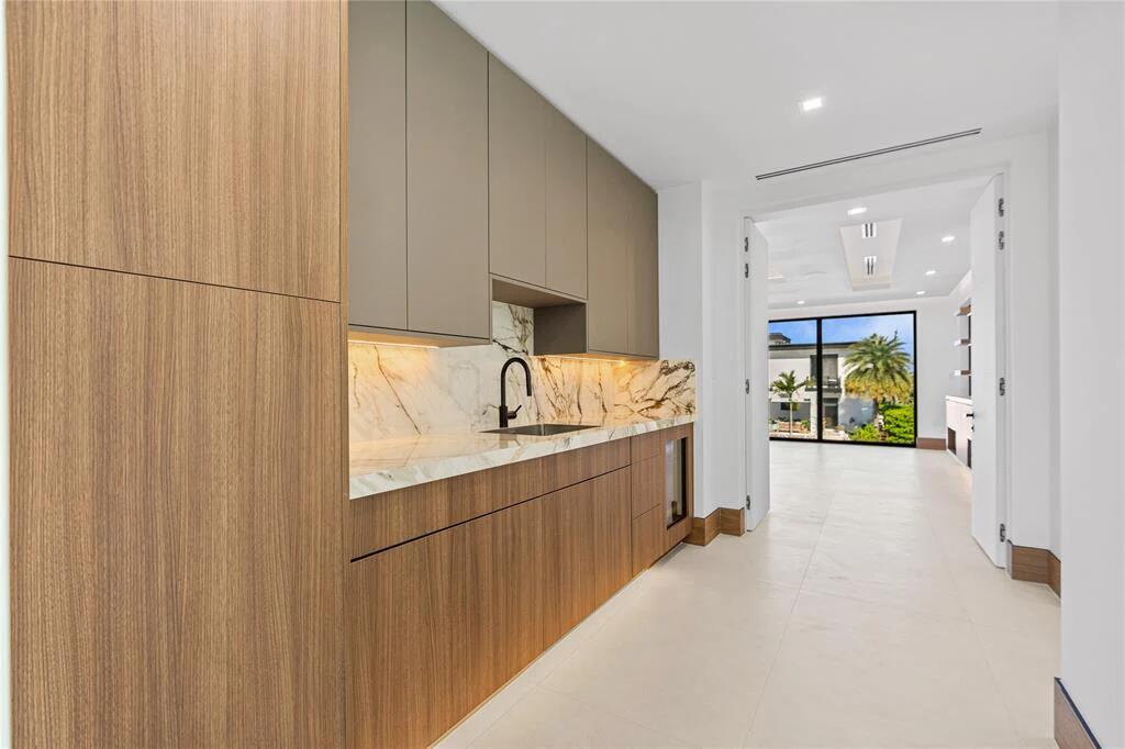 CORAL KEY VILLAS 2ND SEC - Residential