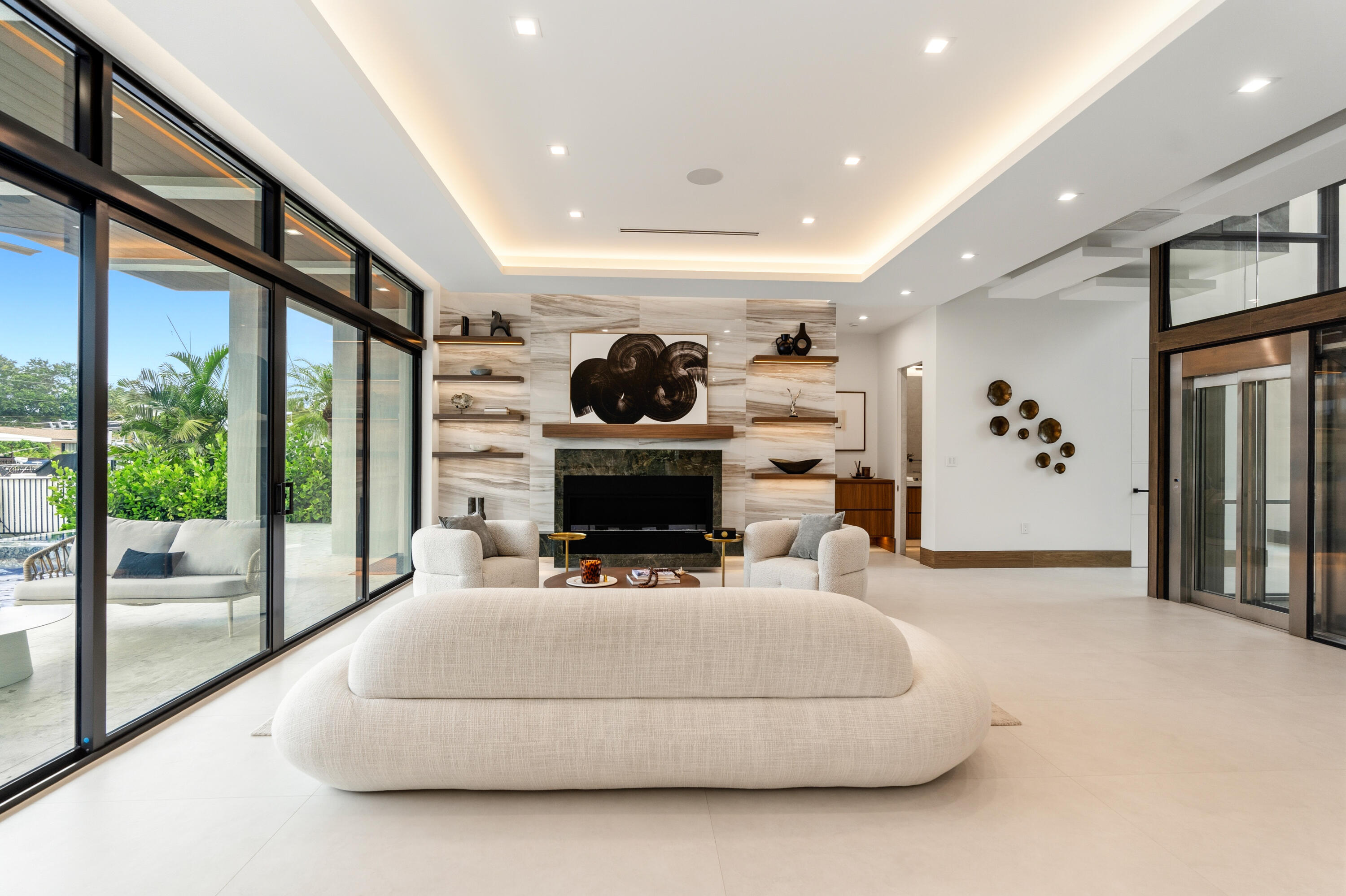 CORAL KEY VILLAS 2ND SEC - Residential