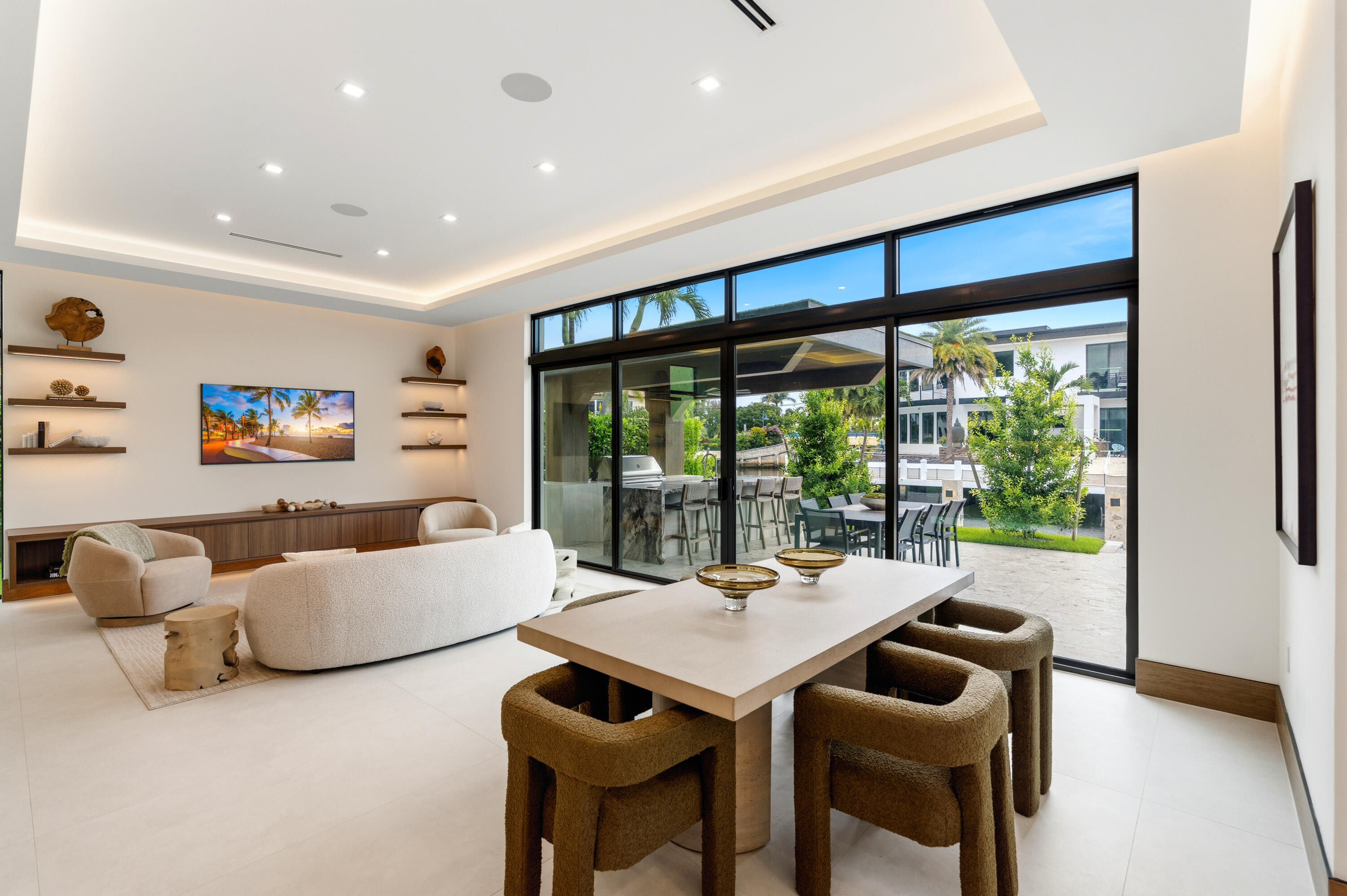 CORAL KEY VILLAS 2ND SEC - Residential