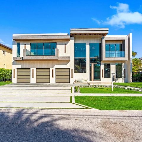 Property photo of 2441 Ne 48th Court, Lighthouse Point, FL 33064