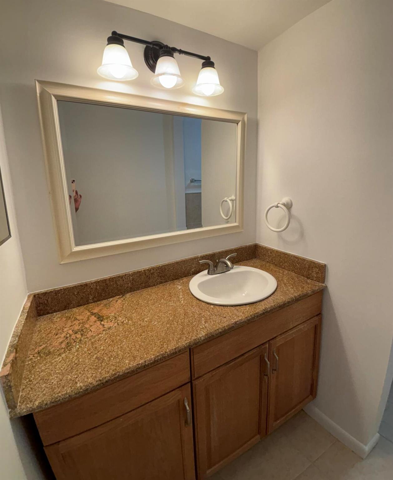 ISLE OF SANDALFOOT CONDO - Residential Lease