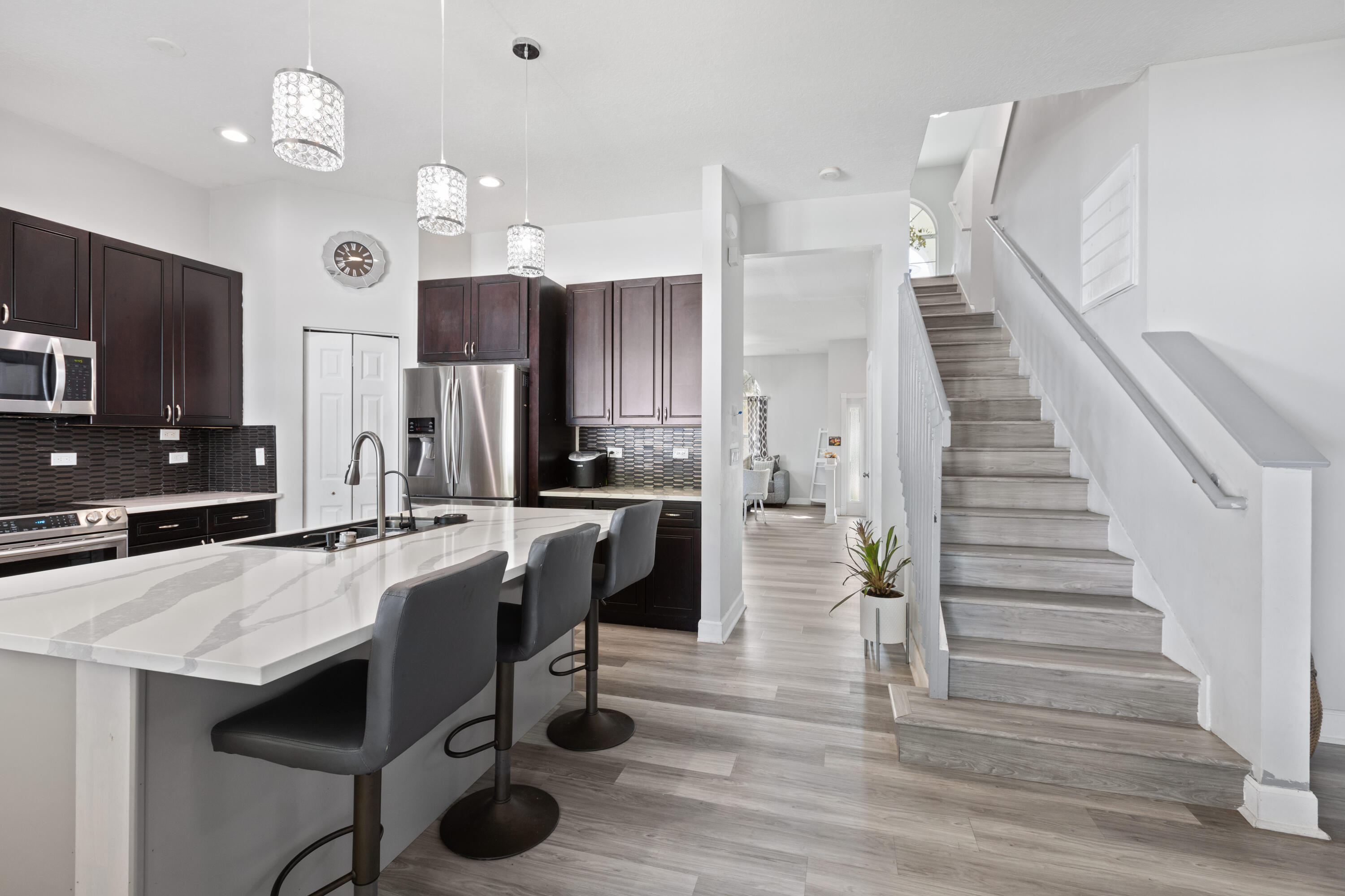 LAKES OF LAGUNA - Residential Lease