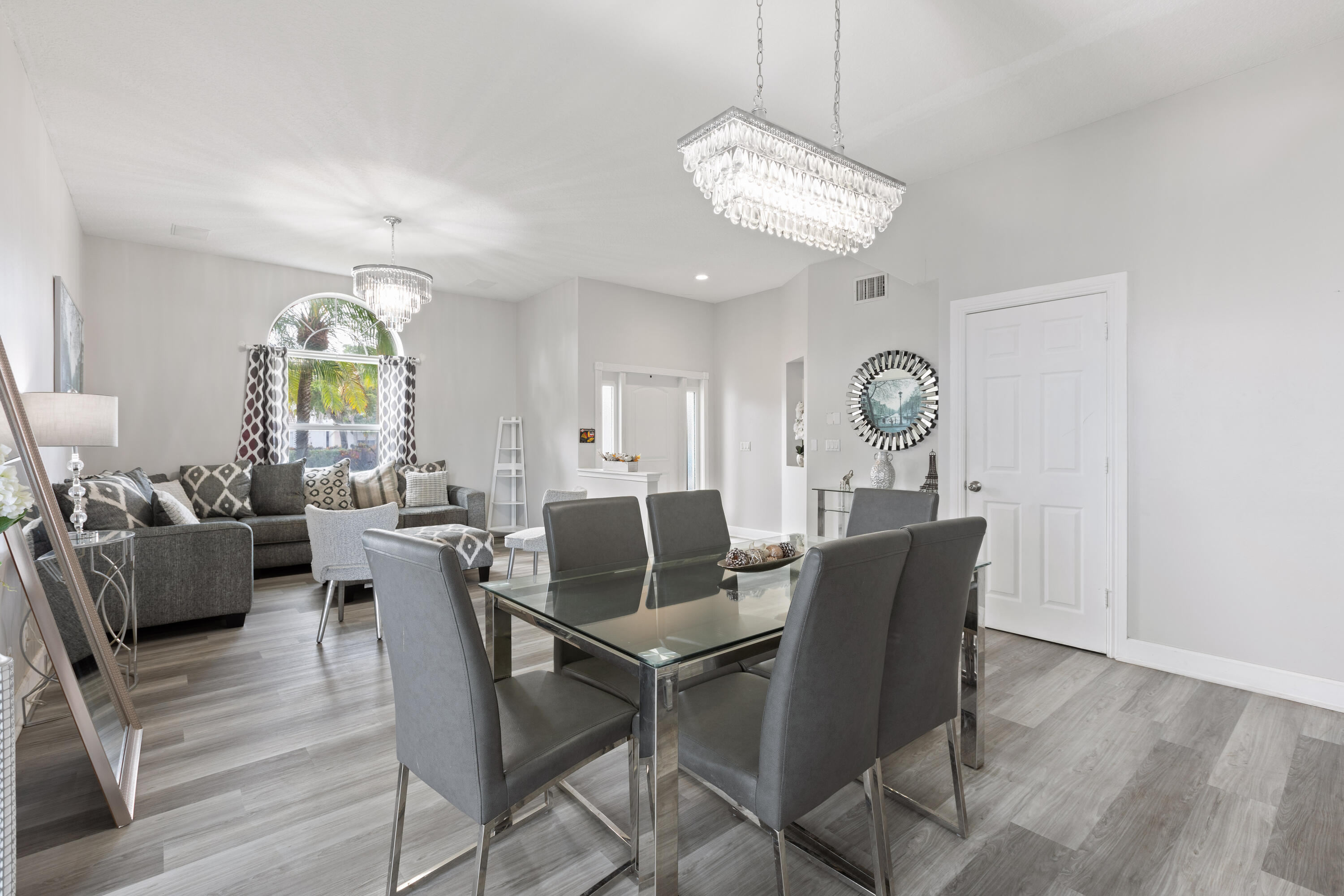 LAKES OF LAGUNA - Residential Lease