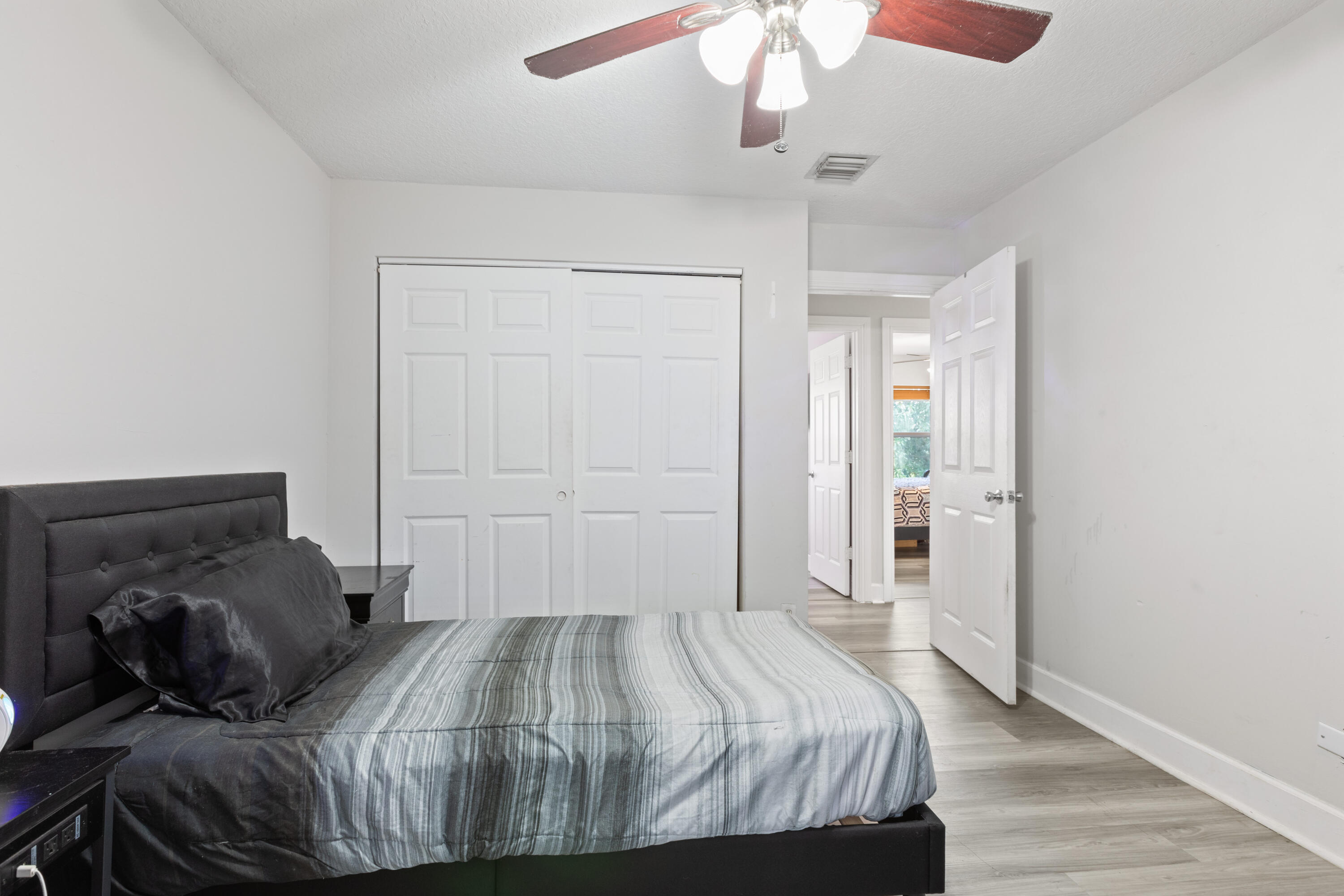 LAKES OF LAGUNA - Residential Lease