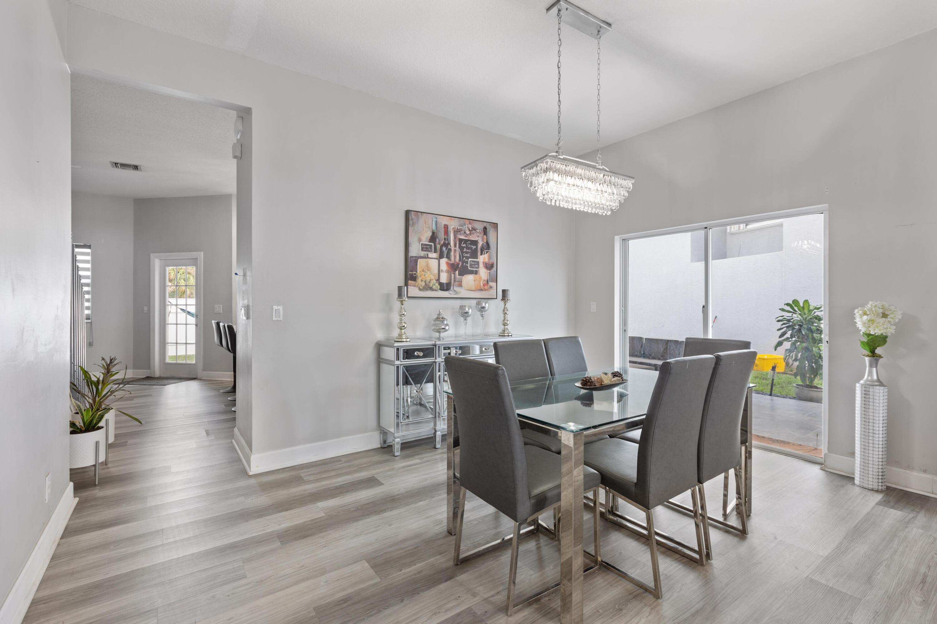 LAKES OF LAGUNA - Residential Lease