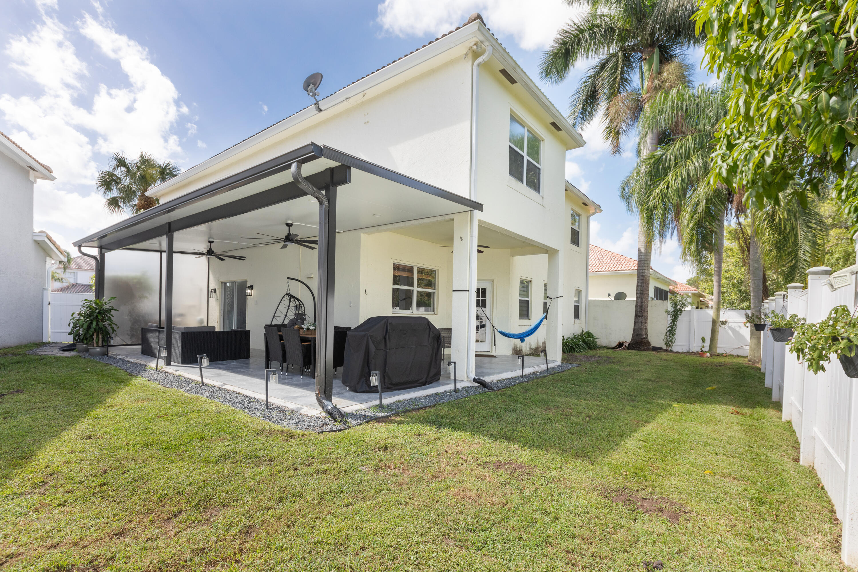 LAKES OF LAGUNA - Residential Lease