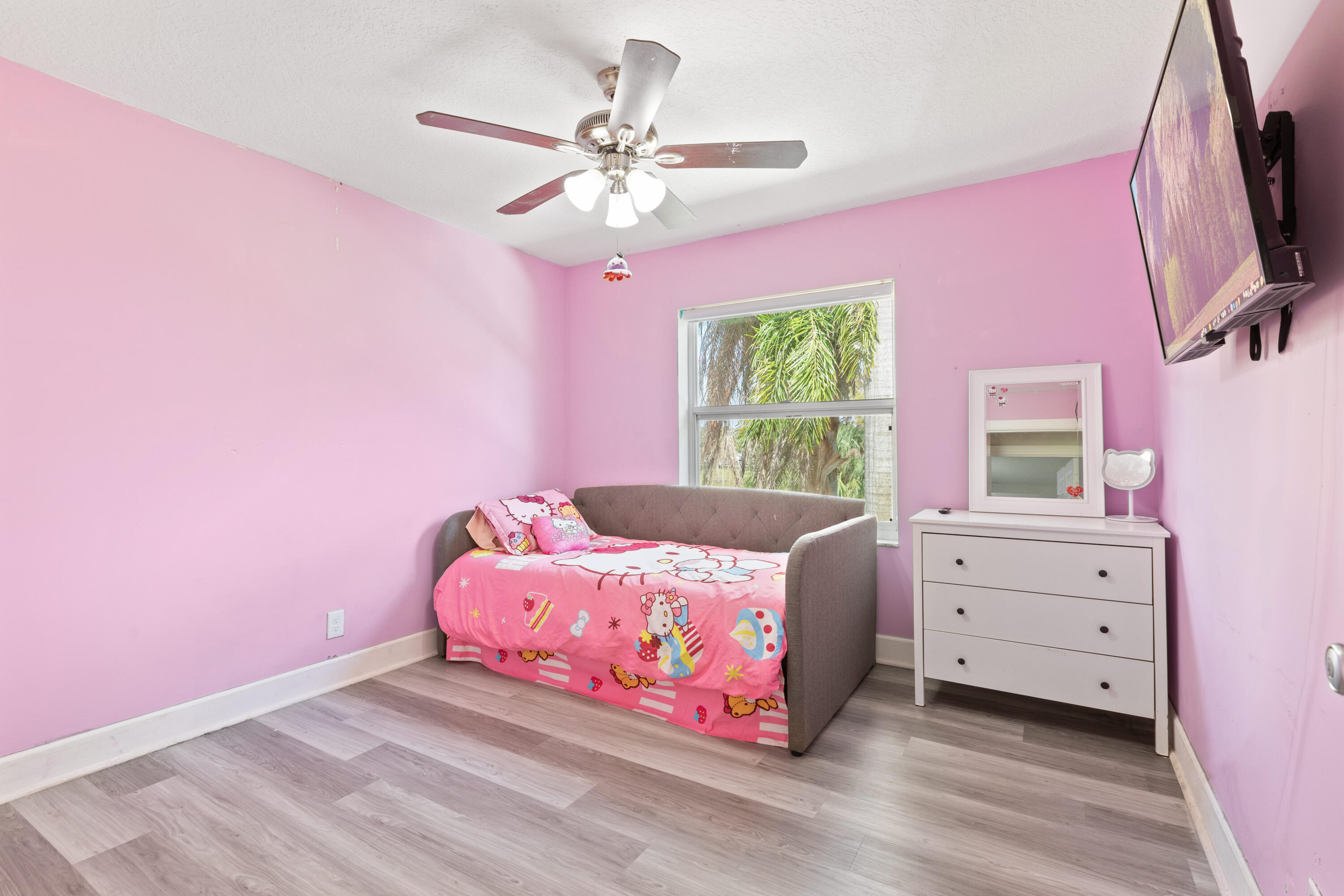LAKES OF LAGUNA - Residential Lease